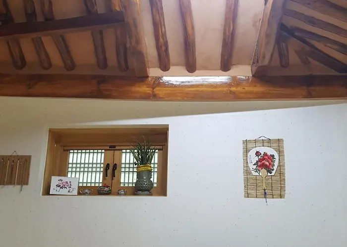 Hi Dongdaemun Hanok *